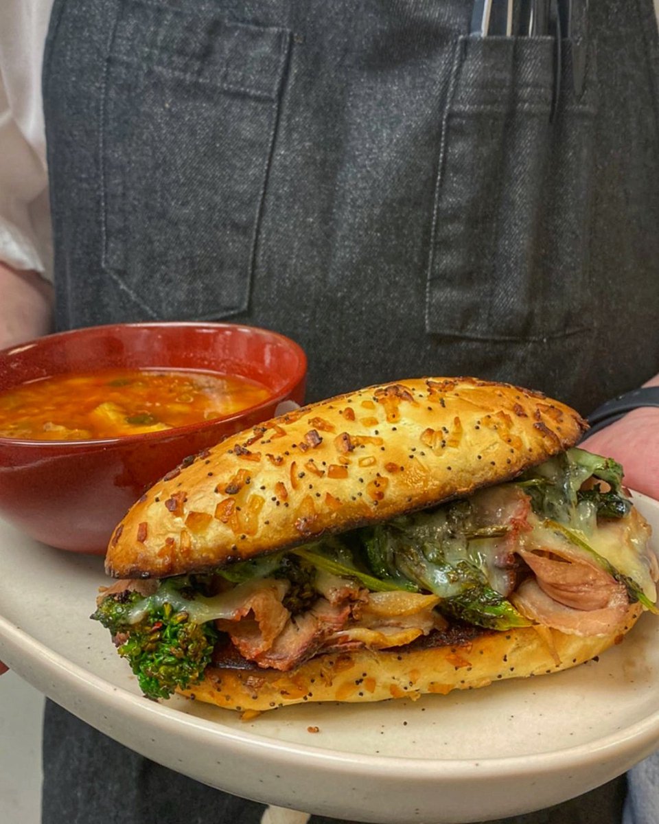 This week's #NicoSoupandSammy is a #CalabrianChili Roasted Pork Shoulder thinly sliced with garlic-kissed rapini, aged white cheddar, and hot house tomatoes alongside a White Bean and Charred Poblano #Minestrone! Stop in through Friday, 11am - 3pm. 

#NicoOsteria #lunchspecials