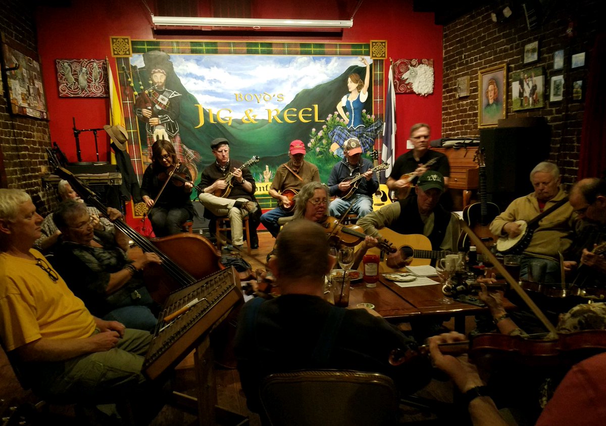 You + Old Time Jam = 😍🙌🍺 Swing by the Jig at 7:15 for a good ole fashioned jam sesh.