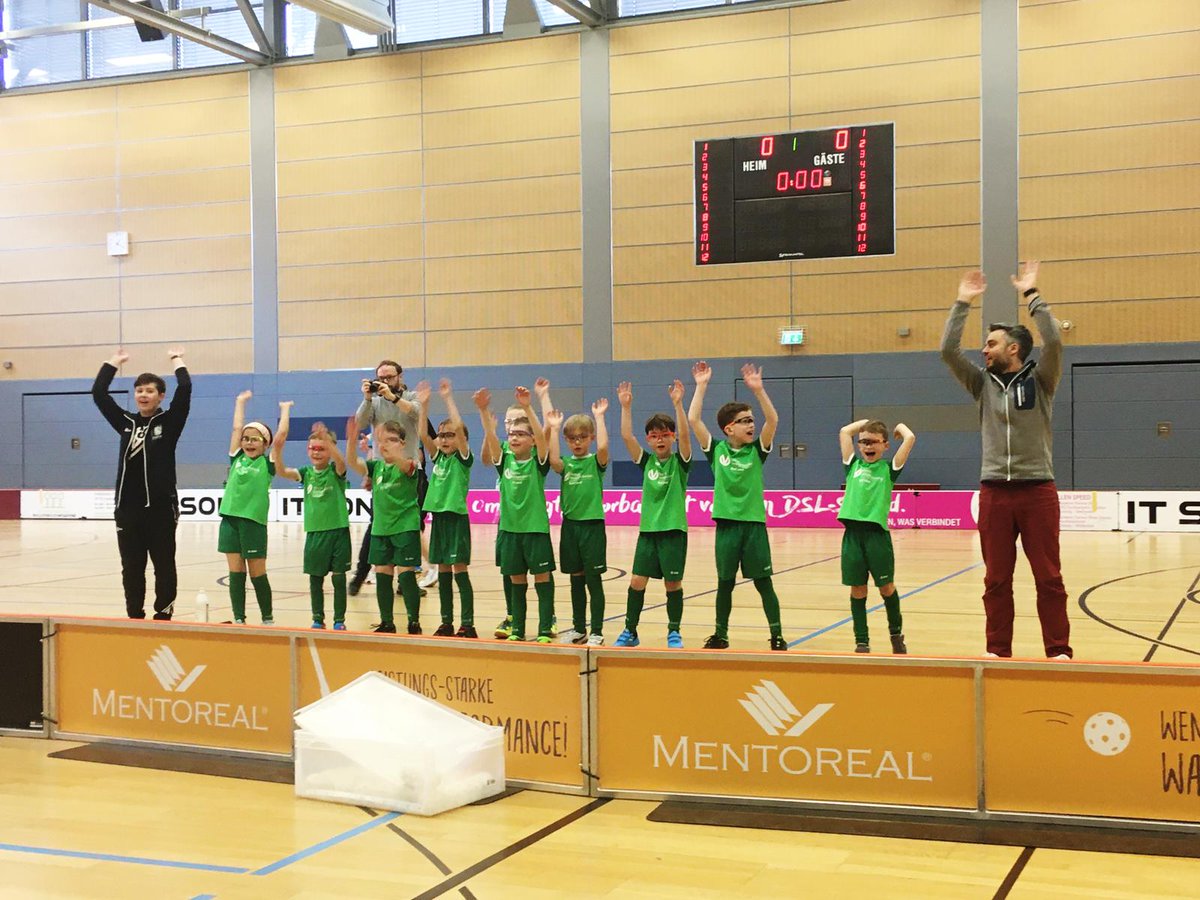 scdhfkfloorball's tweet photo. Unsere Kleinsten machen bei ihrem Heimspieltag mit zwei Siegen die Playoff-Teilnahme klar.
Herzlichen Glückwunsch!
Einen Bericht findet ihr auf unserer Homepage:
https://t.co/AND19RJxjv
#floorball #fd_buli #scdhfk #leipzig https://t.co/oNIfNifFOL