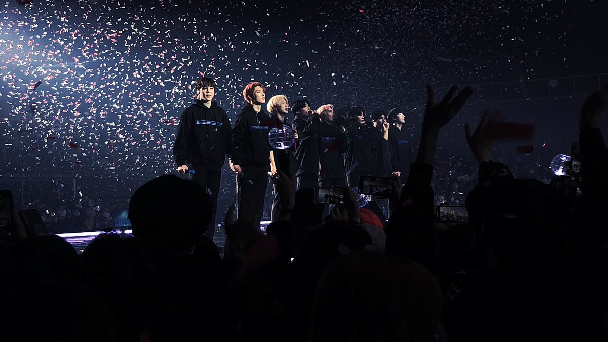moonix_t's tweet photo. I just hope to see you one day...🌠
@ATEEZofficial #ATEEZinMADRID 
#AtinyIsLookingForOurStars 
#FandomMonth #ATINY https://t.co/liubBut4Uo
