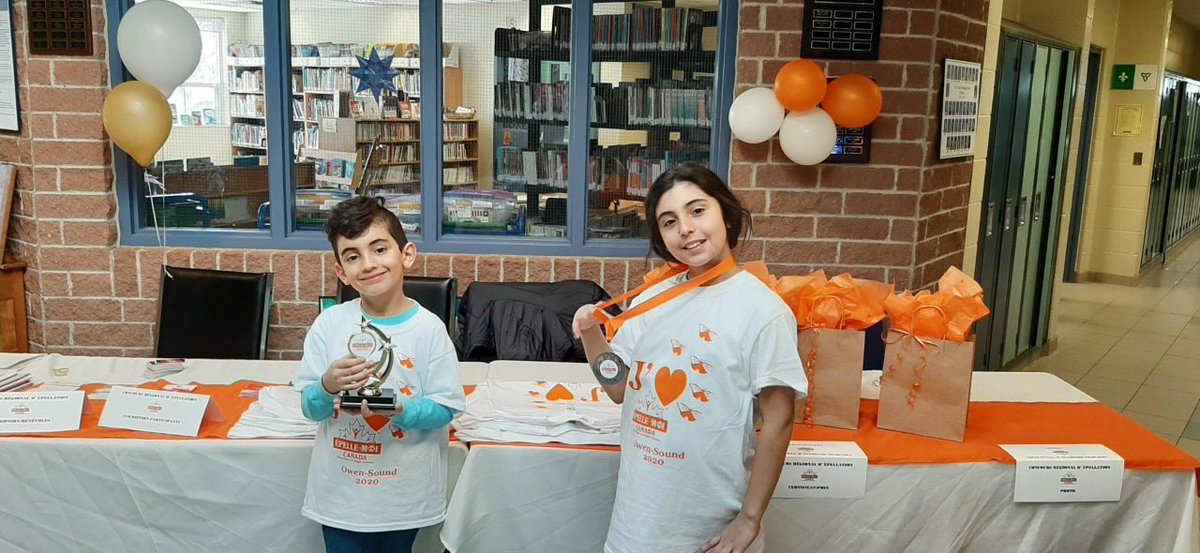 Mia-Michelle et George Jr ont participé à Épelle-moi Canada à Owen Sound. George Jr a remporté le 1er prix pour le cycle primaire et Mia-Michelle a remporté le 2e prix pour le cycle moyen. Les 2 participeront à la compétition nationale à Toronto le 3 mai. Félicitations!!!