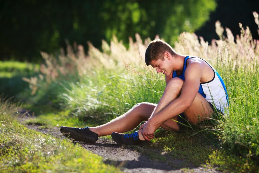 WashFootAnkle's tweet photo. Check out our blog post to learn what to do after an ankle sprain to keep the ankle from becoming chronically unstable! https://t.co/SV809SXQIR https://t.co/fTaxsIfUQn
