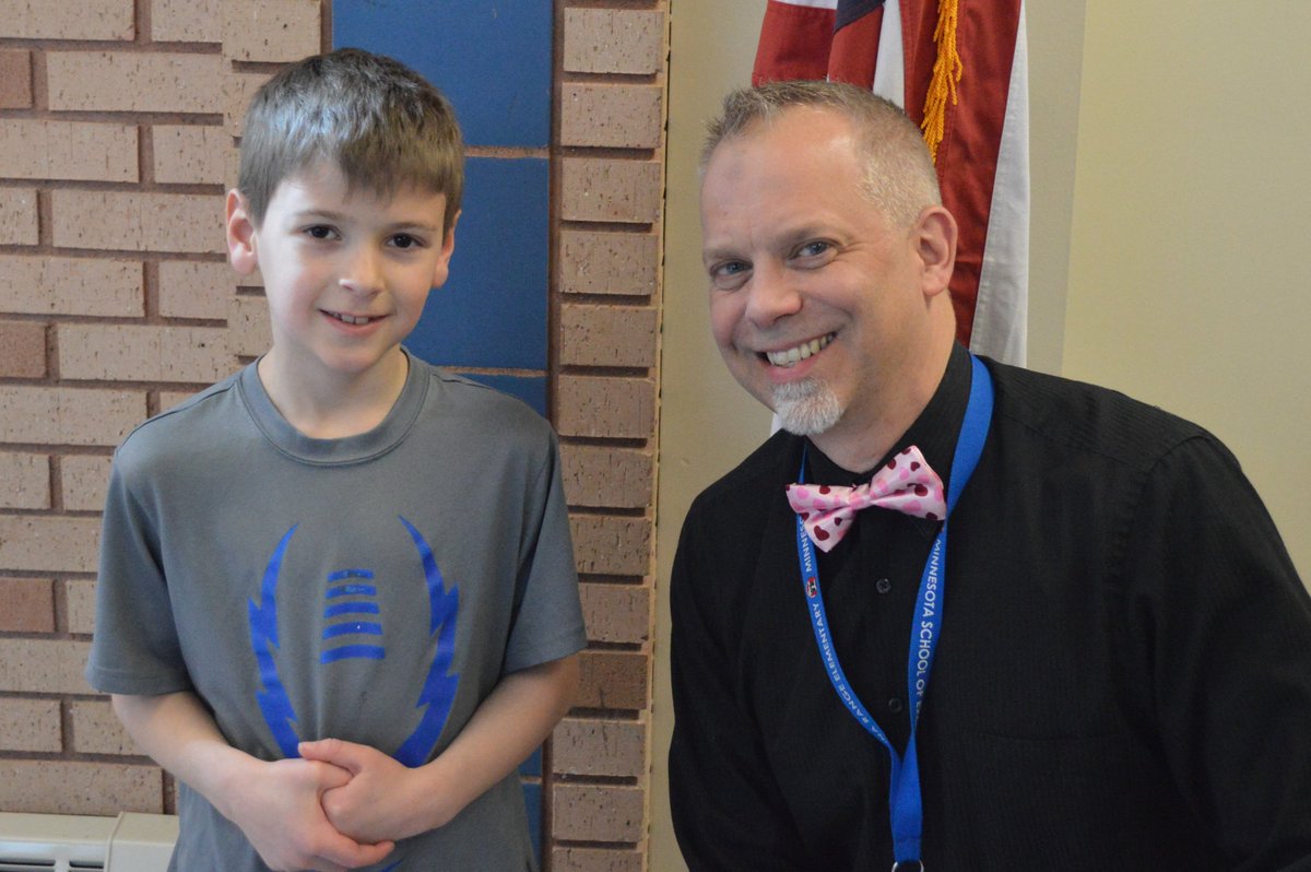 It's Paw Pride Bow Tie Tuesday, and this week's tie was picked out by Joe Severson.  Joe earned a Paw Pride ticket by showing respect for learning.  Joe thought it would be a good day for the pink heart tie.  Great job, Joe!  #gocigo