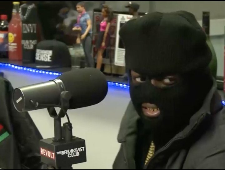 therealcholica's tweet image. Me and the homie after class