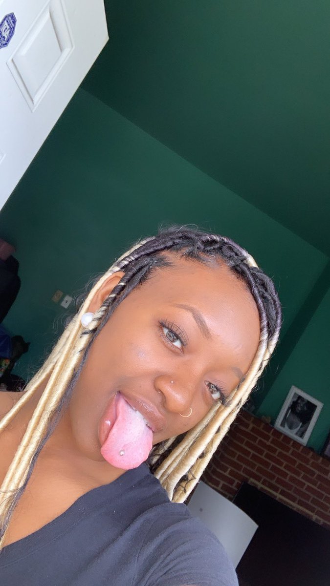 mj_rambo's tweet photo. Blonde v.s. Red🥰. https://t.co/FmSidsg9t8