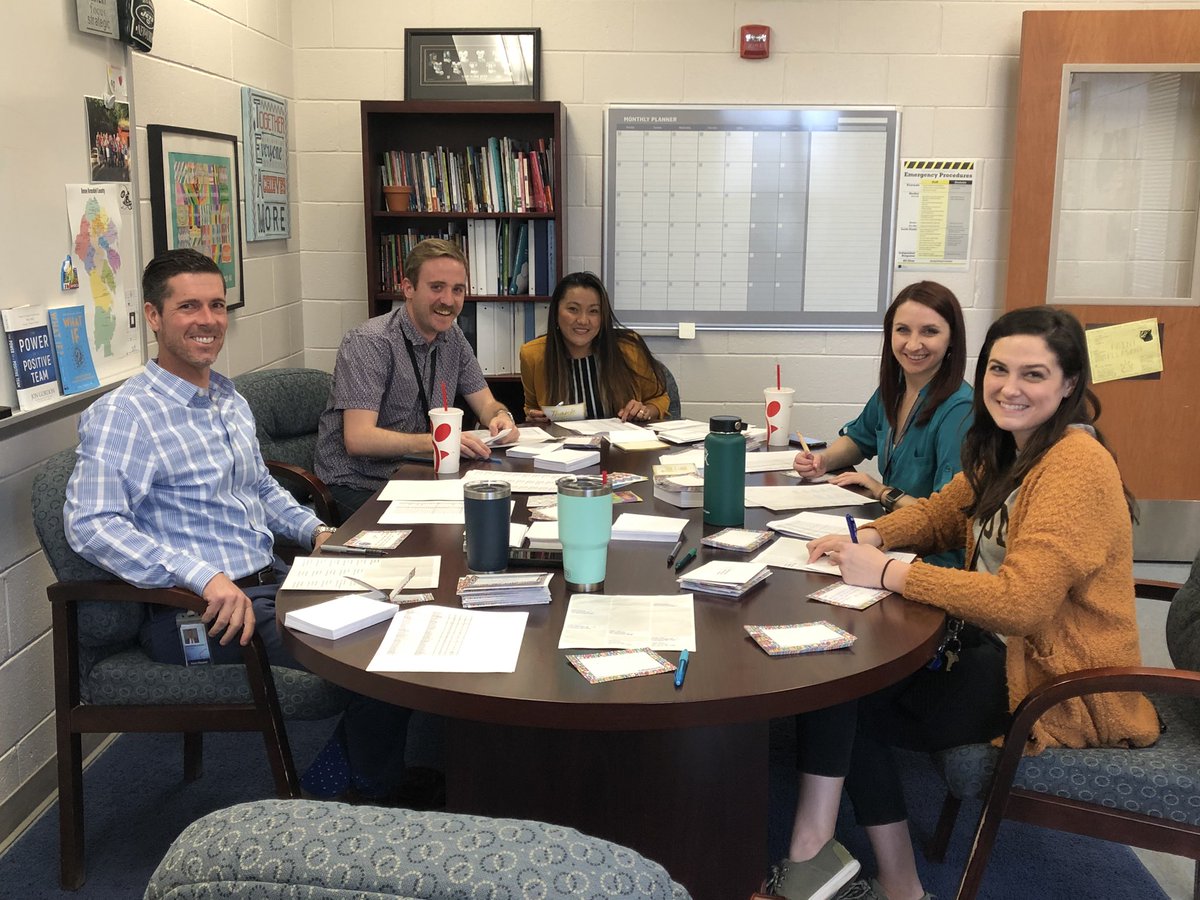 Busy writing postcards to all of our Attendance Heroes at PPES! Way to go Panthers! <a href="/AACountySchools/">AACPS</a> #AACPSAwesome #AttendanceHeroes