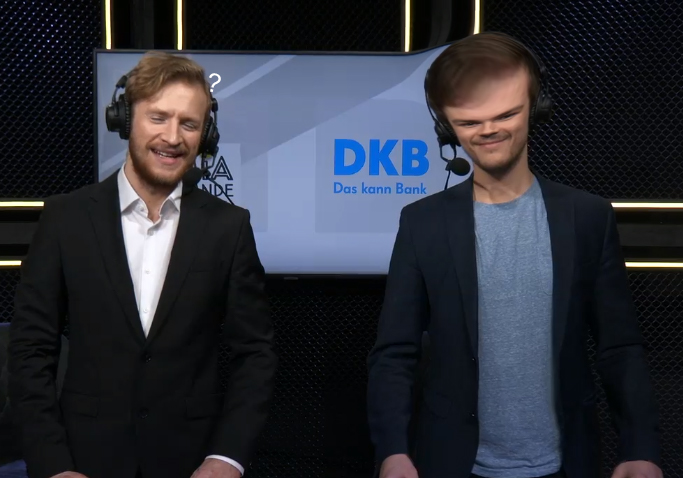 PrimeLeague's tweet photo. "mit der comp bist du behind, wenn du nicht ahead bist"

- @LoLSola 2020 #PrimeLeague https://t.co/Hu0GlP7K2D