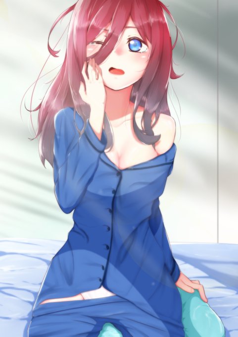 白兎さんがTwitterに投稿した中野三玖(五等分の花嫁)のイラスト。