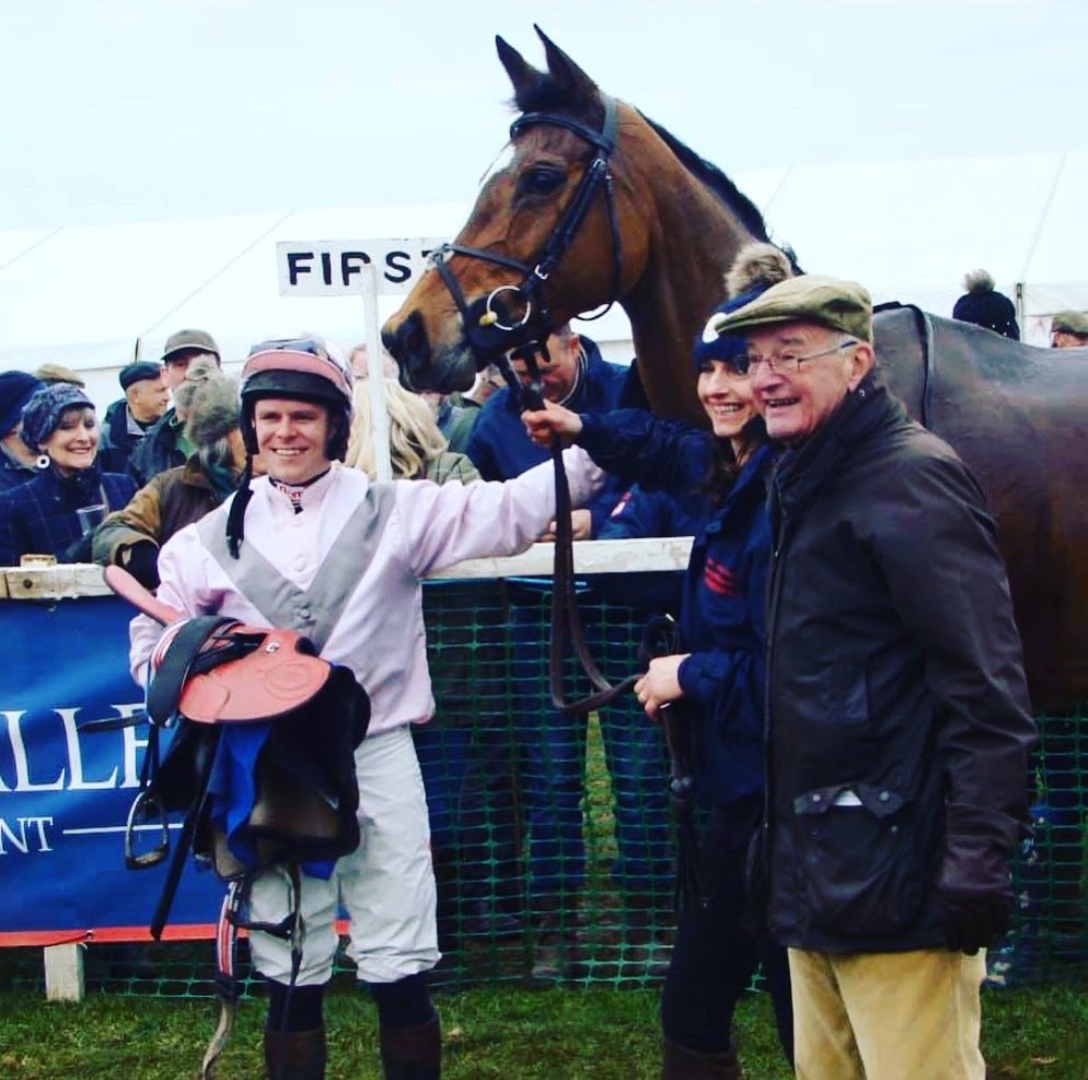 SamJukes6's tweet photo. SJ racing was pleased to be out this weekend at Didmarton, after weeks of events being cancelled due to the weather. We had a very pleasing result with ‘miss seagreen’ deservedly winning a very competitive Intermediate. #didmarton #pointtopoint #missseagreen https://t.co/W1iZPwQM48