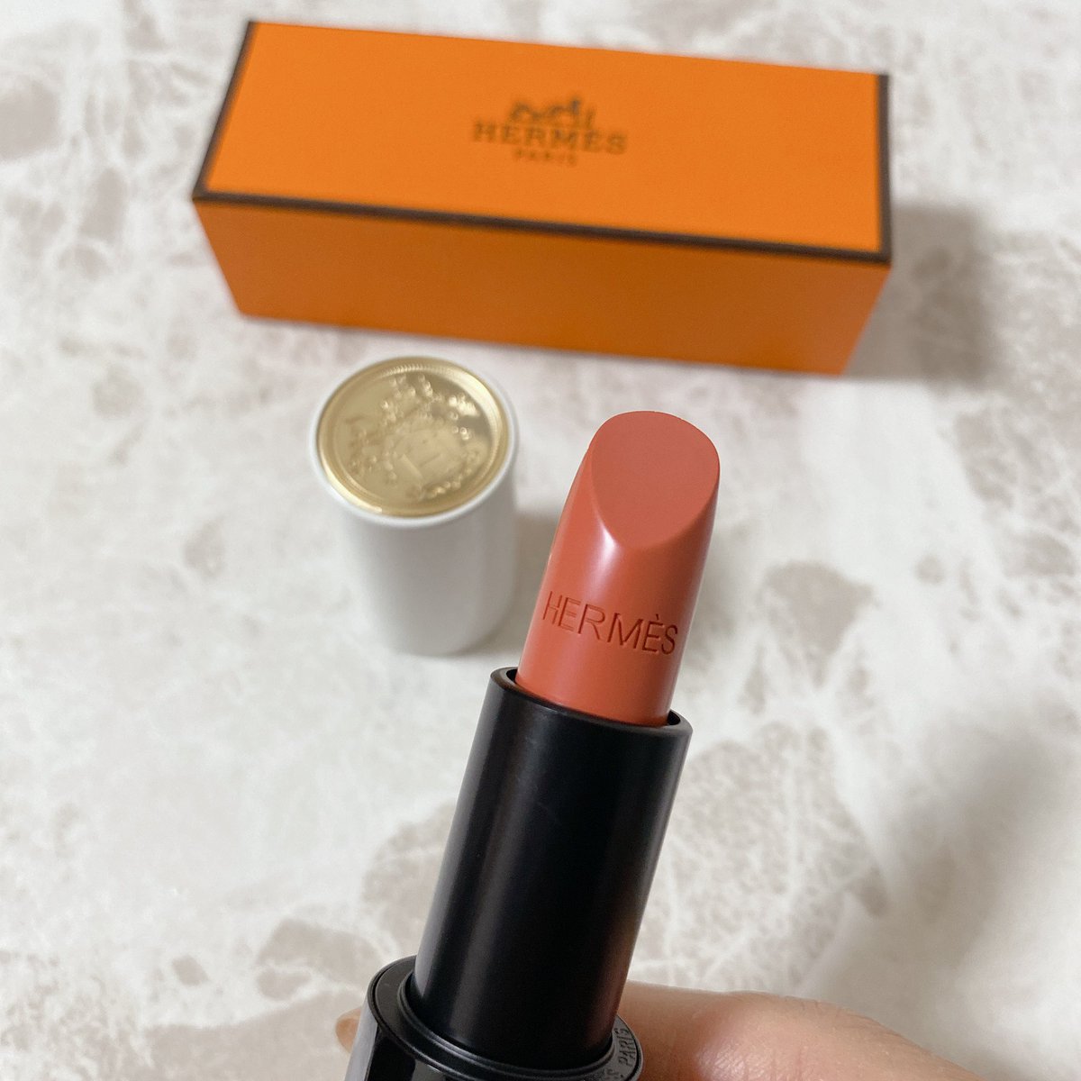 エルメス ルージュ ア レーヴル サティネ 16 ベージュ・タデラクト