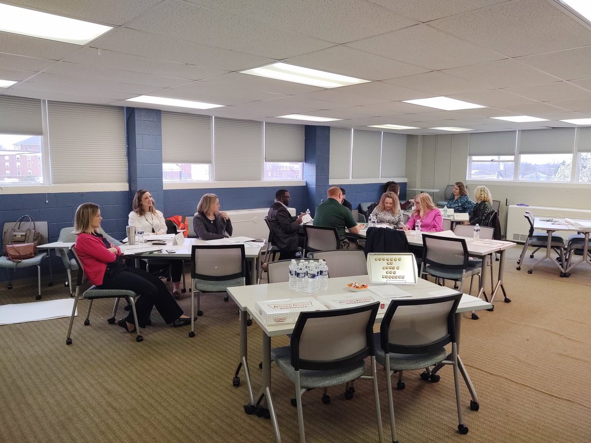 hrwilliamson77's tweet image. Rockingham and Beaufort county educators participating in Check and Connect mentor training today in Greensboro NC! #cnctraining  @RCS_NC @ncmtss @BeaufortCoSchNC #numbersign @CabCoSchools