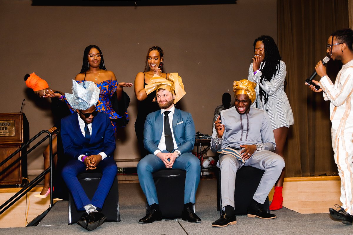 windsorupdates's tweet photo. The University of Windsor African Students Association held their Afropolitan affair on March 7th. A night of entertainment &amp; good vibes. Check out more photos on Facebook 📸https://t.co/MCXBscnZmn #YQG https://t.co/o12G5LBsek