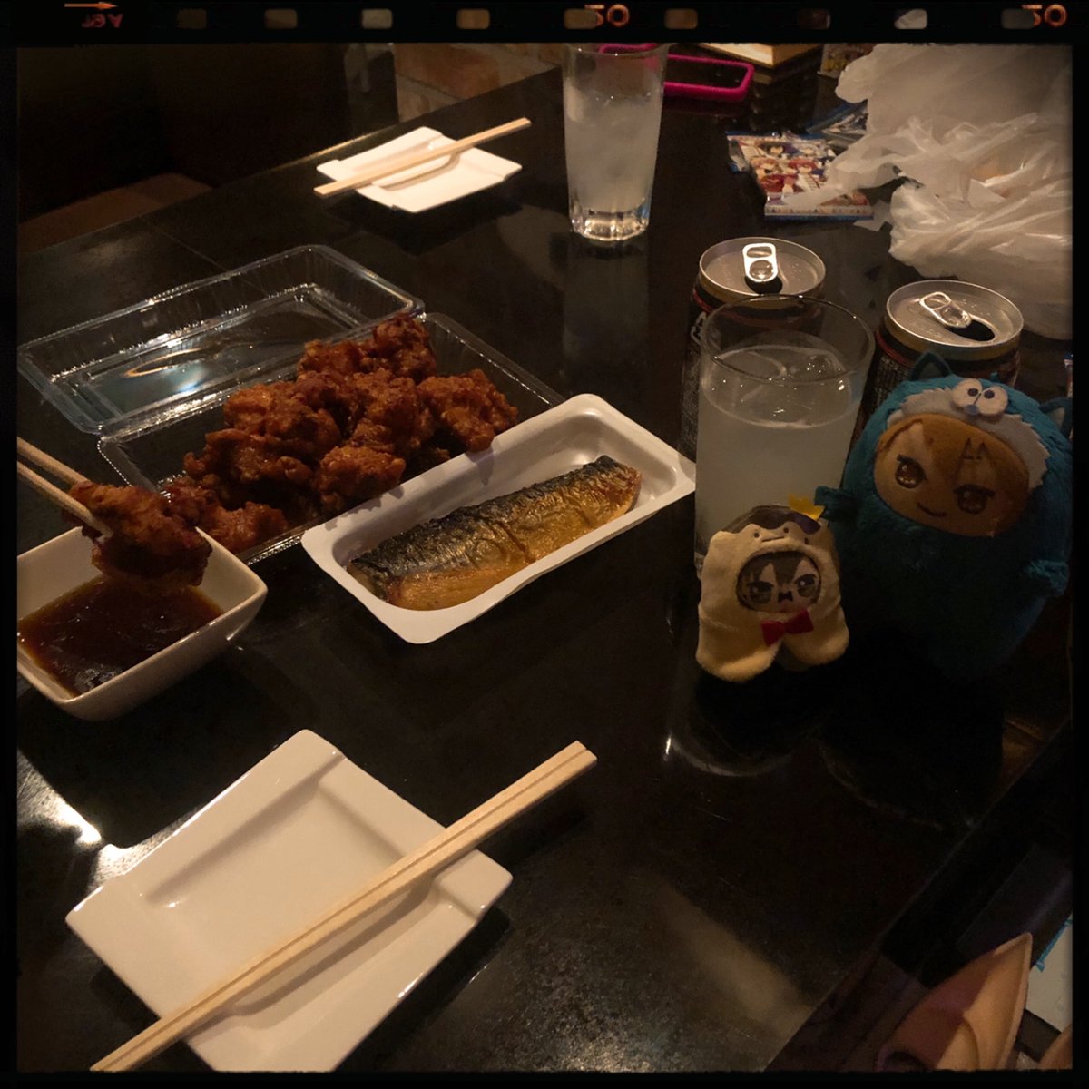 airi00000822's tweet photo. 今日の宴と、アイナナちゃんウエハース！！貰った！！！ヤッタネ！！
#real_ize
#異世界ファンタジーバー
#アニメバーリアライズ
#アニメバー好きと繋がりたい https://t.co/adn6iVZduU