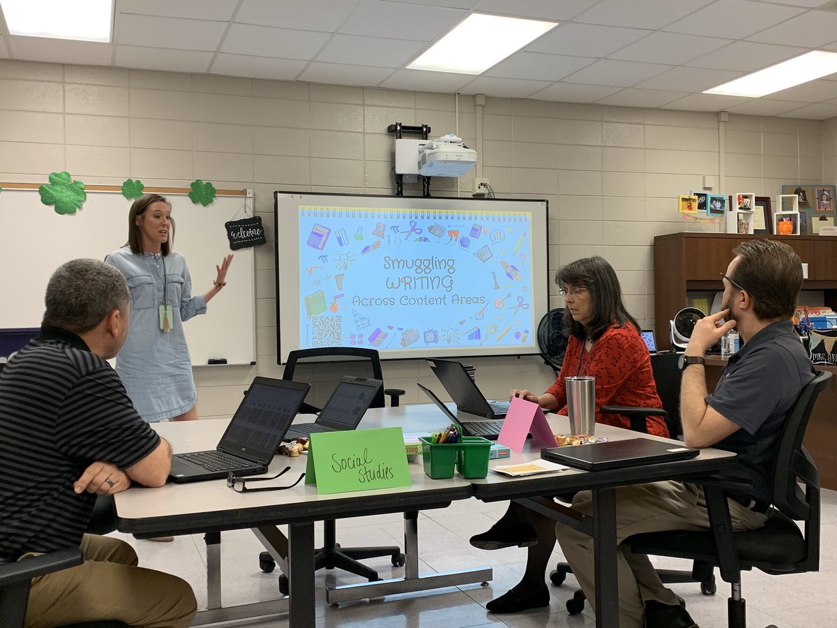 RCEMiddle's tweet photo. Thanks to @PColesClass for leading professional development for #teamRCE🐾 this morning! #RCEwrites📝 #teacherleadership⭐️ https://t.co/kCEeKMsRTR