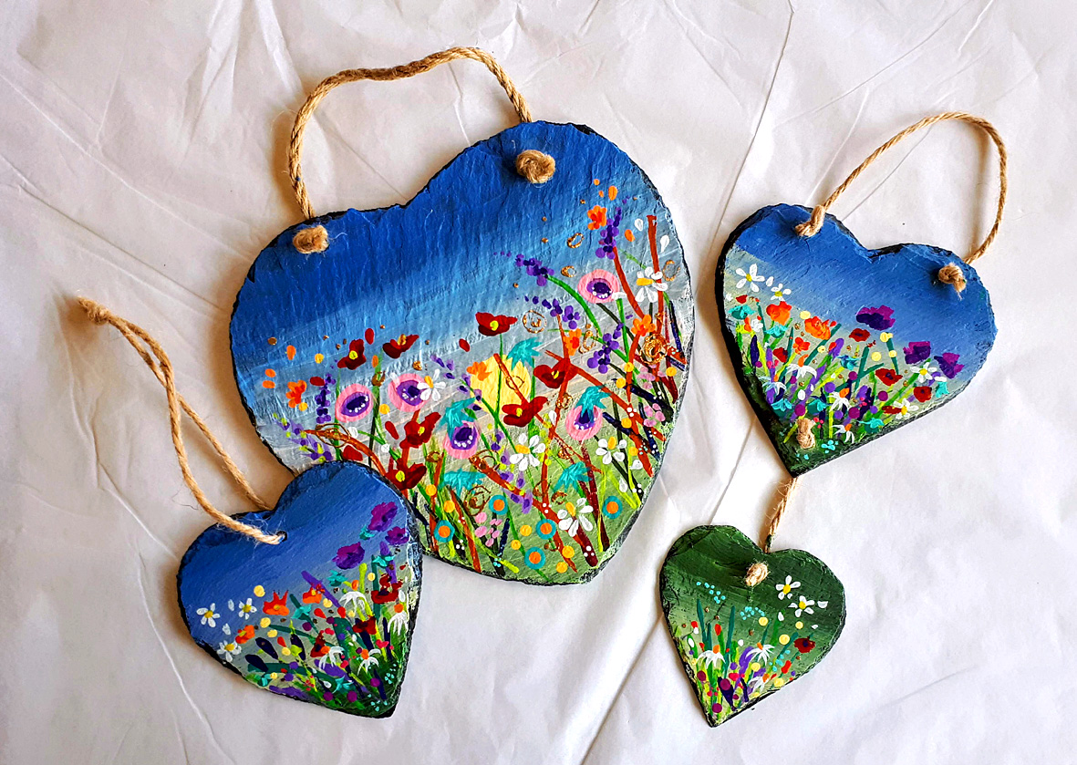 HayrackGallery's tweet photo. The letter M in our gallery A - Z features the beautiful hand painted slates of Molly Scarborough. Molly uses reclaimed and roofing slates on which to create her art, either as a hanging piece or a slate drinks coaster. @OldDairyFarmNN7 #hayracka-z #reclaimedslates https://t.co/aE3J0N8McV