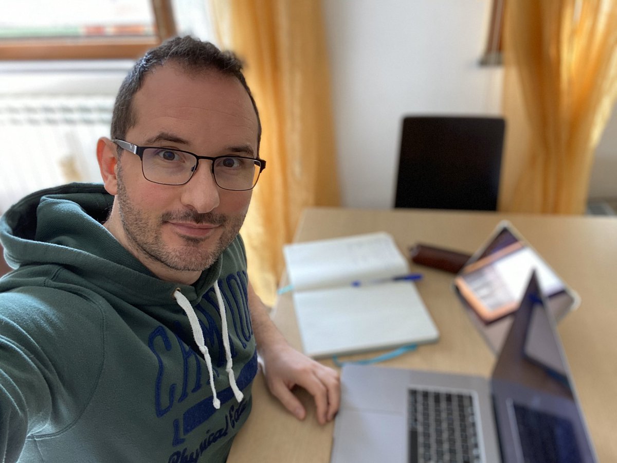 buffagiorgio's tweet photo. Oggi lavoro da casa, per fortuna si può! #smartworking #telelavoro #Develer #coronavirus #covid #iorestoacasa #restiamoacasa https://t.co/lxzyFcmllY