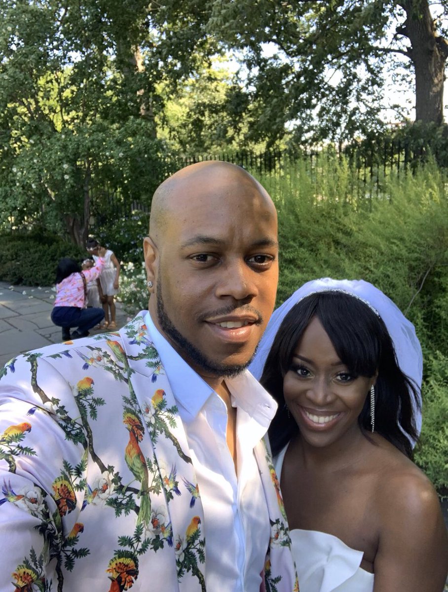 LaQueenMU's tweet photo. Happy birthday to our beautiful client ! 🥂👑 #bridal #bridalmakeup #bridalphotoshoot https://t.co/ujD5ioVdks