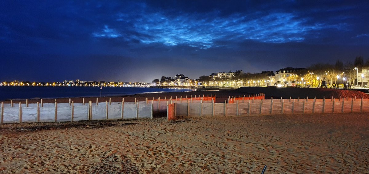 MikeM43041679's tweet photo. #PHOTOS #saintNazaire #placeducommando https://t.co/Bidq3FCPwV