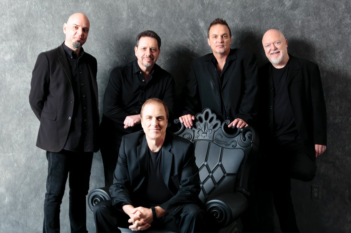 (Tag your jazz lovin’ friends <3) Just announced! The <a href="/rippingtons/">The Rippingtons</a> feat. Russ Freeman 🏆 Saturday, April 18 at Thunderbird Music Hall 🎸 On sale Friday here ➡️ bit.ly/TRRFtbird