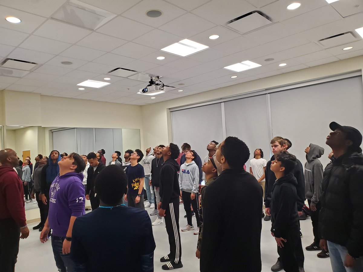 omhsdance's tweet photo. Some of our OM male students are starting off the day with @VT_Dance at Towson University. Beyond grateful for these experiences for our male dancers.#OMdance #mendancetoo @BCPSDance @AbbeyECampbell @barton_omhs @newtowndance @PikesvilleDance https://t.co/6mTBKhH86v