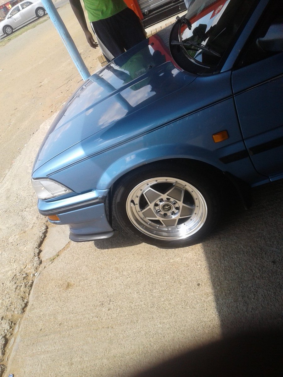 MCDEE10755614's tweet photo. #Lowstance 😊❤✌ https://t.co/COHiRPL7O0
