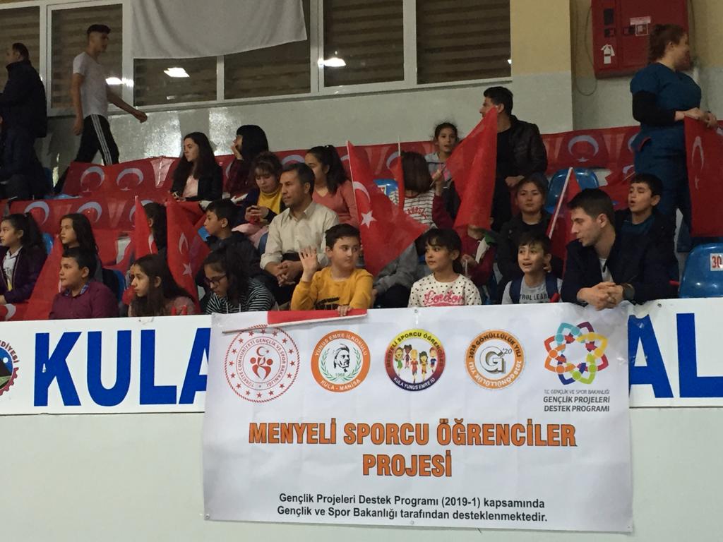 MenyeliO's tweet photo. #GPDP kapsamında desteklenen "Menyeli Sporcu Öğrenciler Projesi" ' nin öğrencileri Profesyonel Sporcu olan  #JeoparkKulaBelediyeVoleybol ' cu abileriyle biraraya geldiler. 
#MenyeliSporcuÖğrenciler https://t.co/xrHeUVgHXW
@Kula_GM https://t.co/R12XFAfEj1
