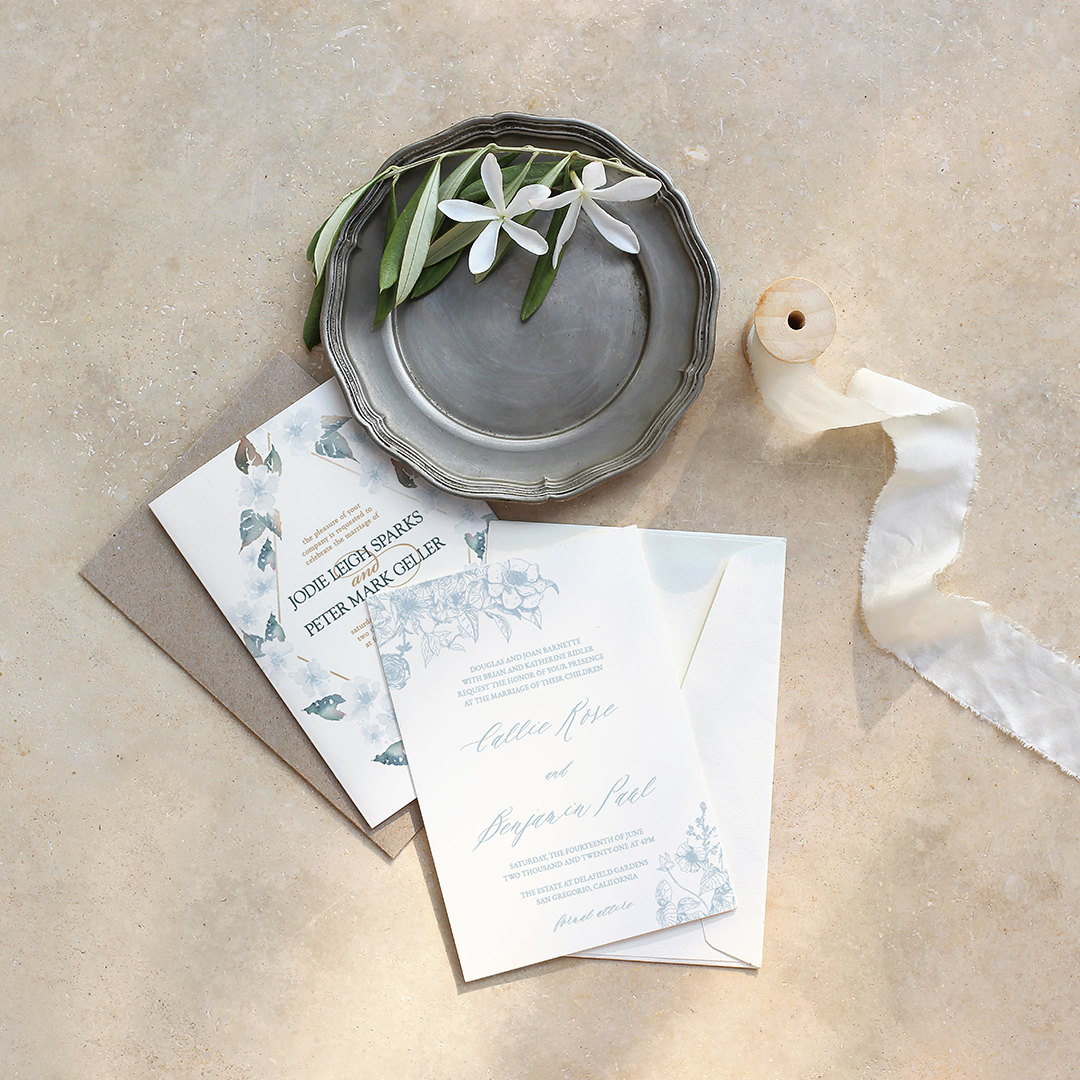 Much like fresh dewdrops after a warm summer rain shower, this palette led off by antique blue comes together with a certain summer softness you won't see anywhere else.

bit.ly/ColorTrendS

#weddingcolors #colorpalette #color #blue #wedding