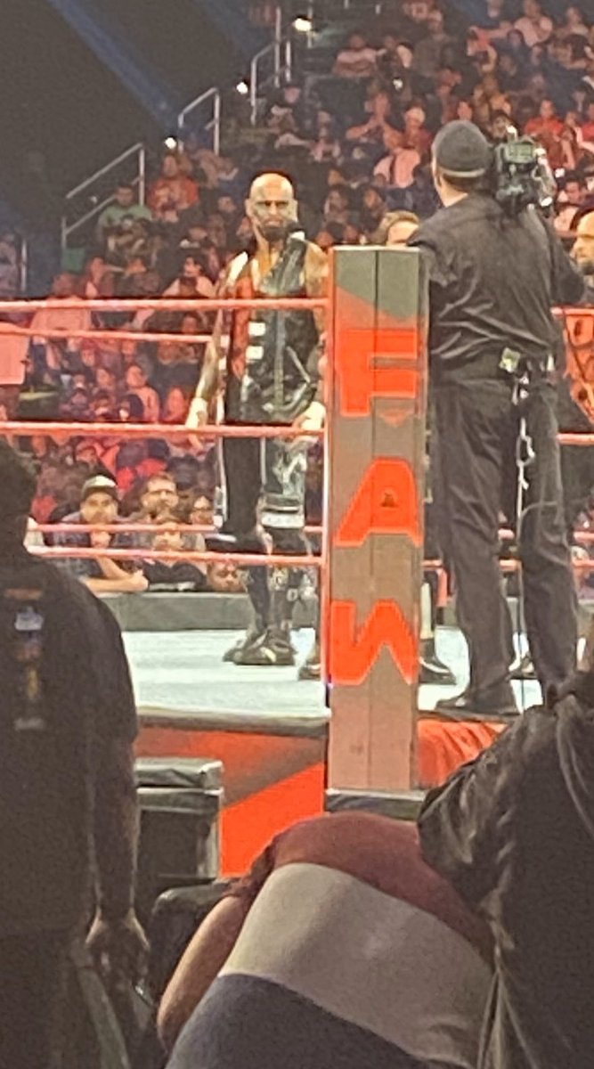therealjasono's tweet photo. @LukeGallowsWWE owe you one. Appreciate the good brother. #brotherrating10 https://t.co/8ncWobssvb