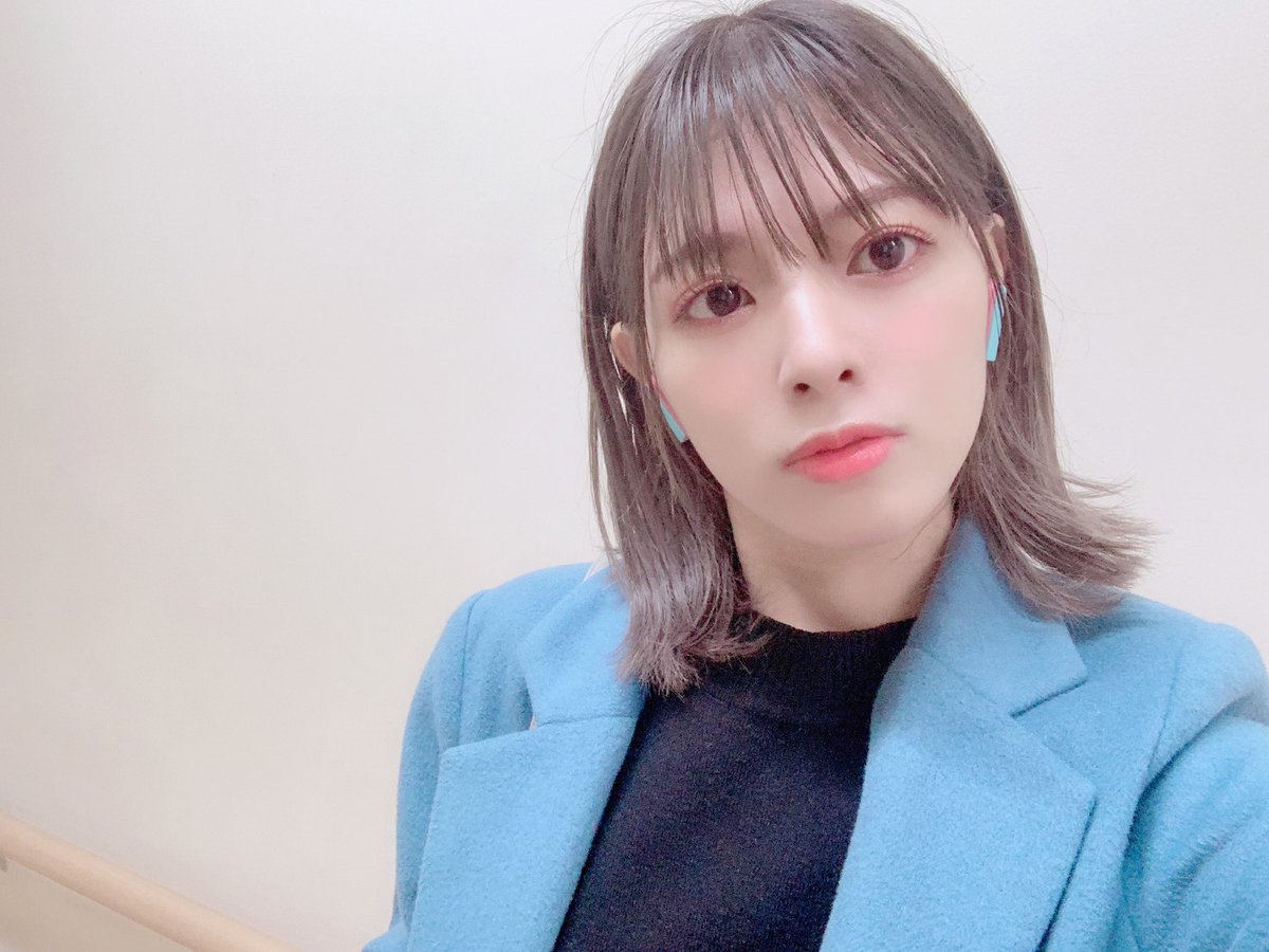 天音みほ ほんじつのあまねさん 前髪まっすぐのシースルーにしたら大人っぽくなった 今日も1日お疲れ様でした