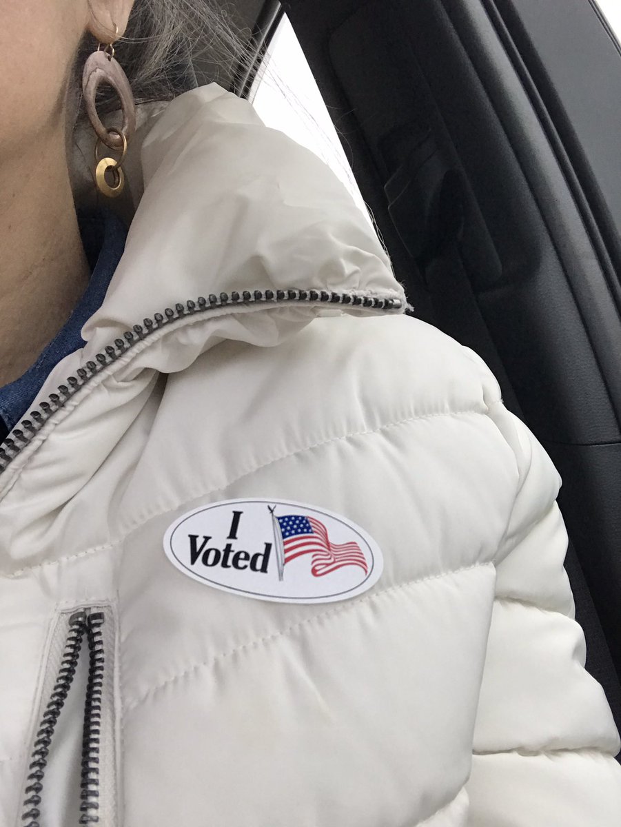 Sarah17094927's tweet photo. Michigan.. voter #77 https://t.co/JIaedqRakk