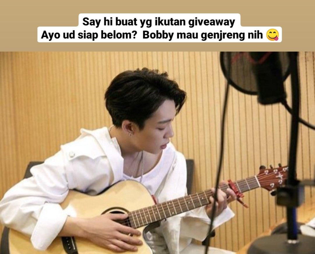 Фингерстайл sungha jung. Kim beom. Кореец с гитарой. Тэхен с гитарой bts. Кореец на гитаре.