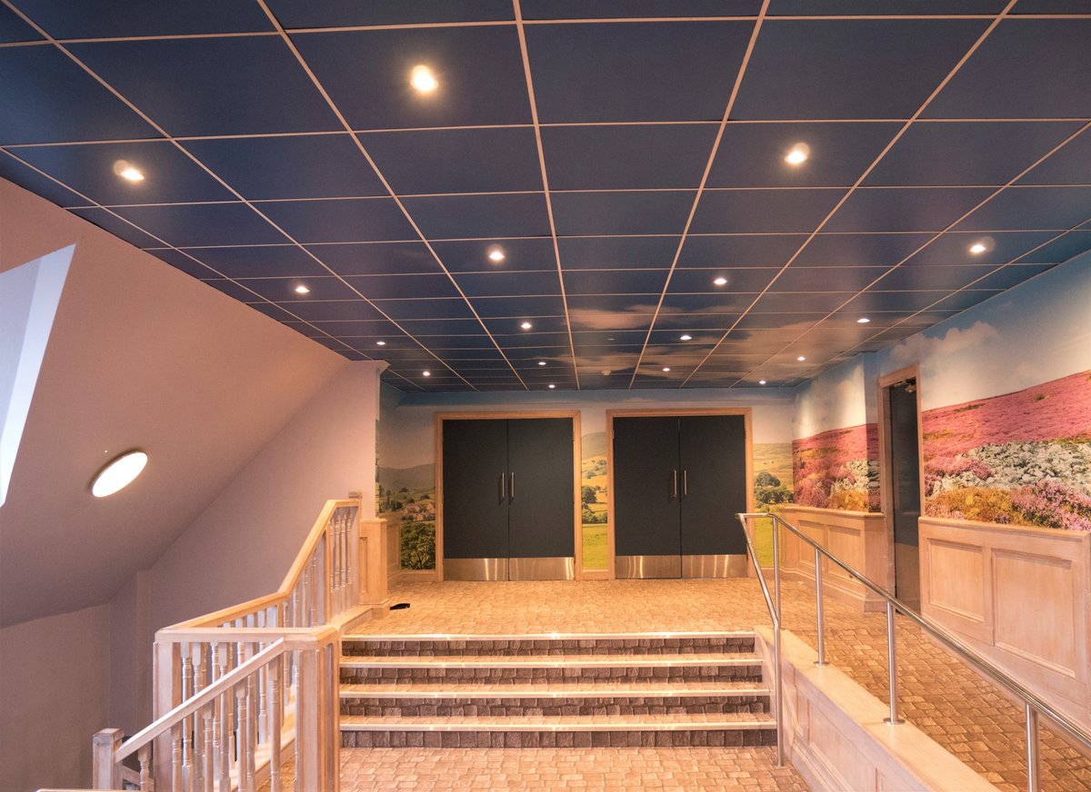 birchcarpets's tweet photo. Our bespoke New Impulse carpet is looking great in situ at the @CedarCourtHotel in Huddersfield. Really happy to be involved with the refurbishment, working with @sarahwo62197250, fantastic job by fitters @Aizlewoods #cobbles #yorkshiremoors #innovation https://t.co/ZLoHTaDhmd https://t.co/e1FvYWDSyt