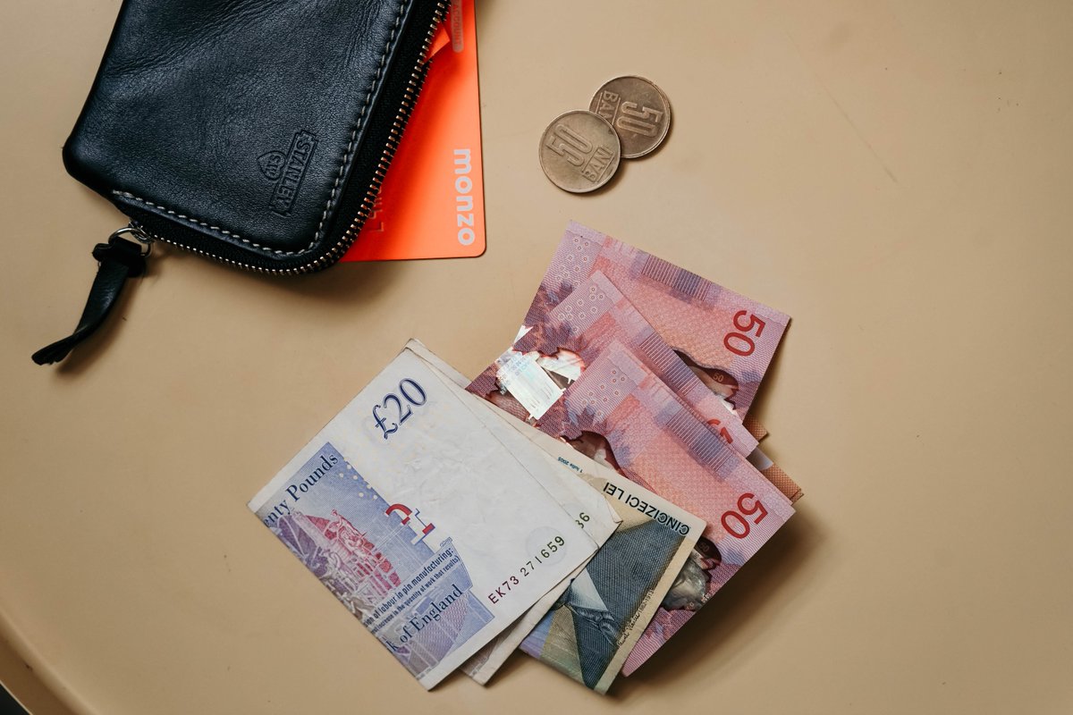 CanadaPIAC's tweet photo. You shouldn’t have to worry about overpriced internet bills.  We have been fighting for an #InternetCode that benefits you and your wallet! Find out more at https://t.co/NRA2U1WsQz #telecom https://t.co/KGBAfVxrfl