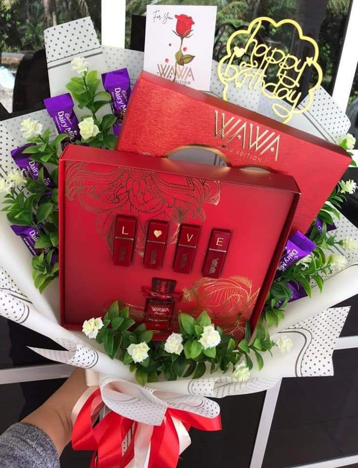 cik_Qiera's tweet photo. Tak ada idea nak bagi hadiah buat tersayang 😣 Meh pm saya untuk dapatkan Wawa Love Edition ni sure ksygn tersenyum lebar 😉 ITEM READY STOCK ‼️Berminat boleh whatsapp saya https://t.co/PjWpFG1AaN #wawaloveedition#wawamysteriousromance @KKeusahawanan @wawa_zainal @aerilzafrel https://t.co/AlnUkaL11J