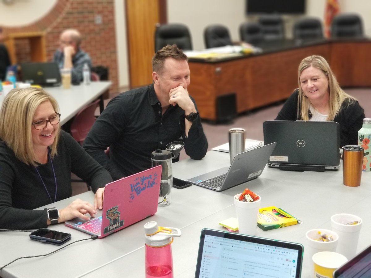 DCSDTL's tweet photo. Another collaboration day for the @DavieCountySch #dcsimplement20 teachers to work on units as grade level and subject area groups. #experiencedavie https://t.co/uzky9kCg1o