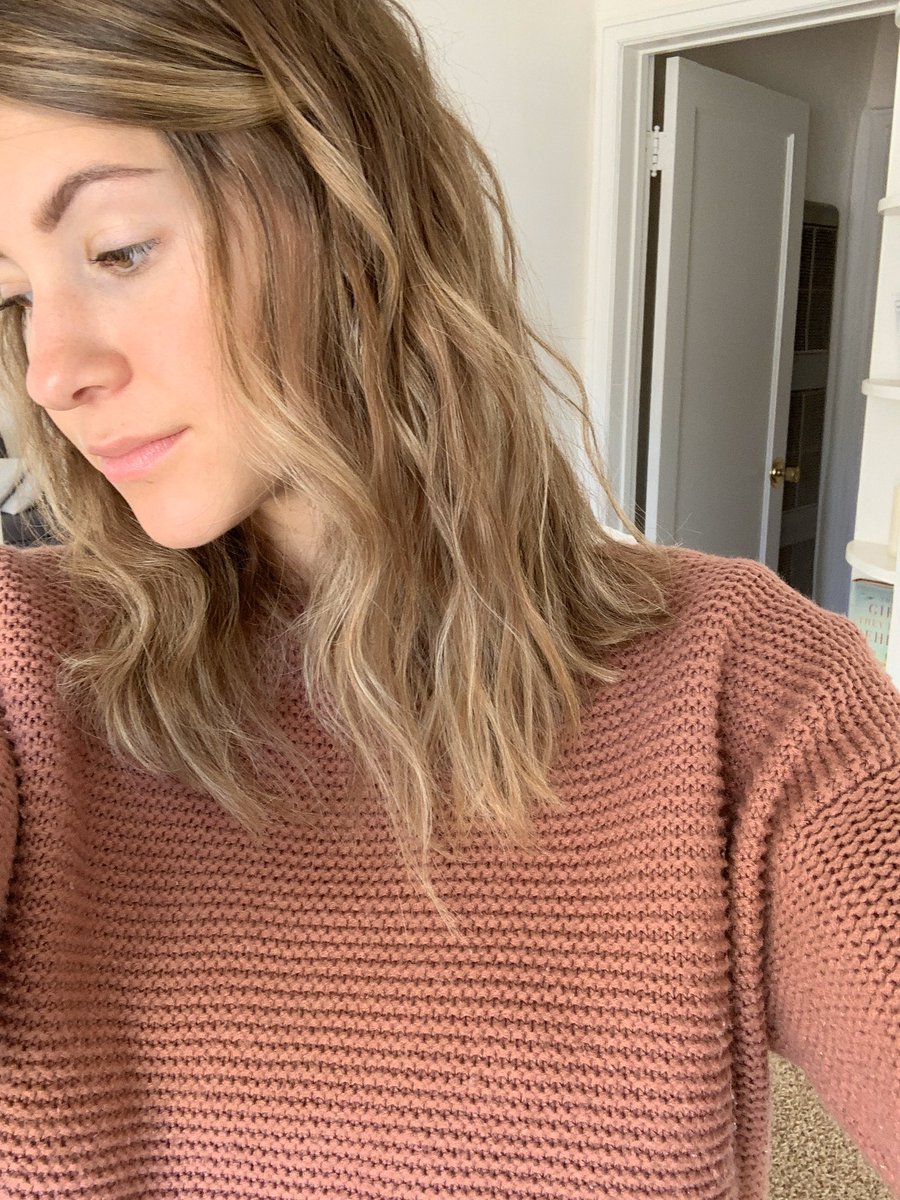 SeraBillings's tweet photo. @jessiejensen I permed my hair with a six dollar box kit and it turned out like this. We just used big rods and didn’t leave the solution in for the full amount of time https://t.co/1RXRnBR2tT