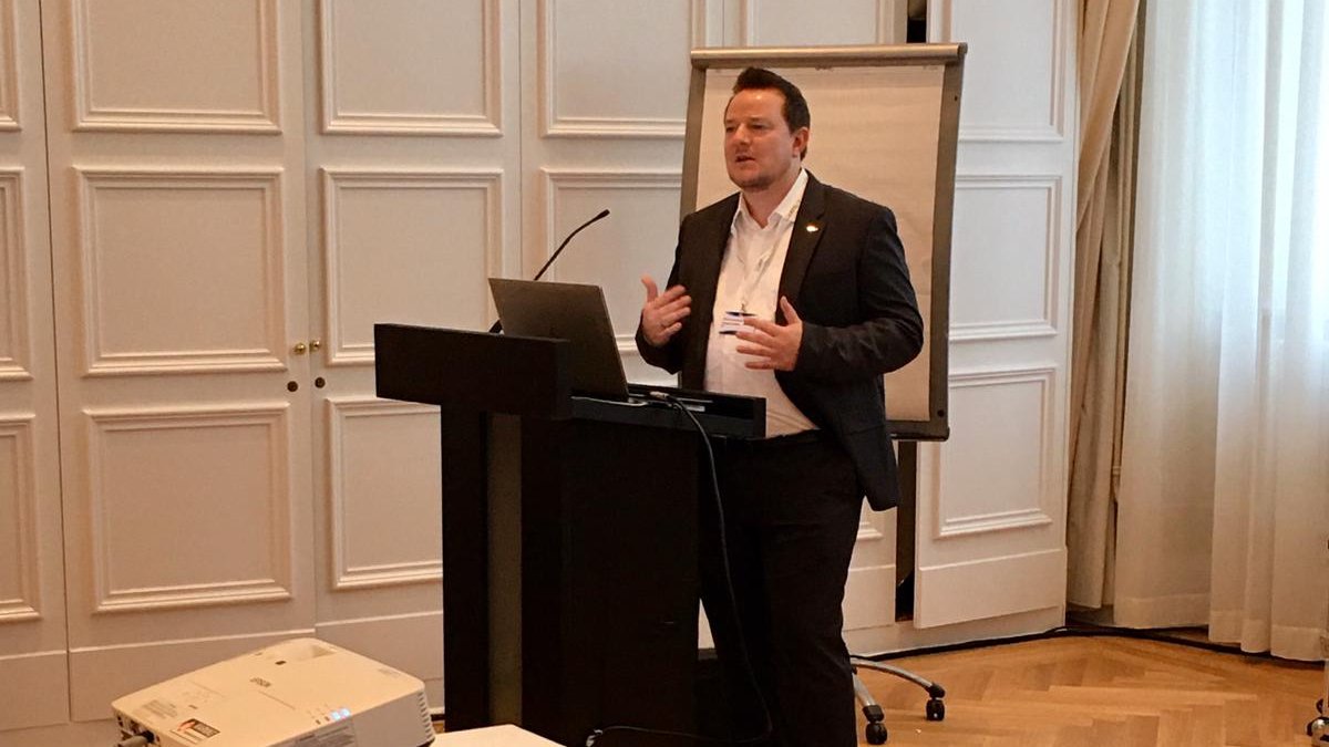 BFactors's tweet photo. Parallel dazu hält Herr Markus Rosskothen (Chief Executive Officer) #datango @PARIS_AG seine Masterclass über "Performance Steigerung durch optimiertes User Enablement"
#StrategieTage #it https://t.co/ydMJLeiQAE
