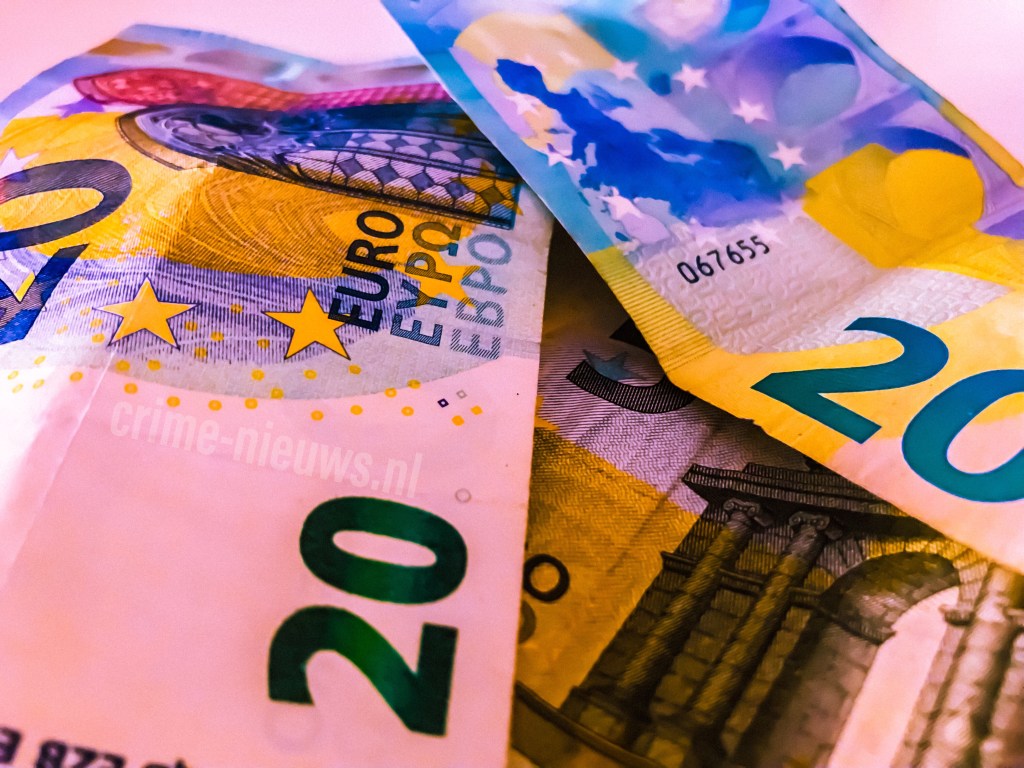 Man gezocht voor afpersing opgepakt door Duitse politie en overgedragen aan Nederland..