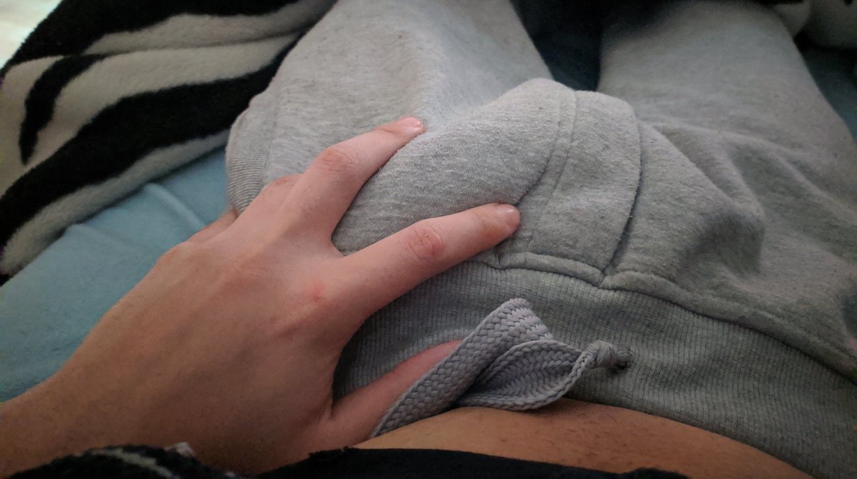 perverhxt's tweet photo. Sometimes I like my hands 😇 https://t.co/61oq5wvsvE