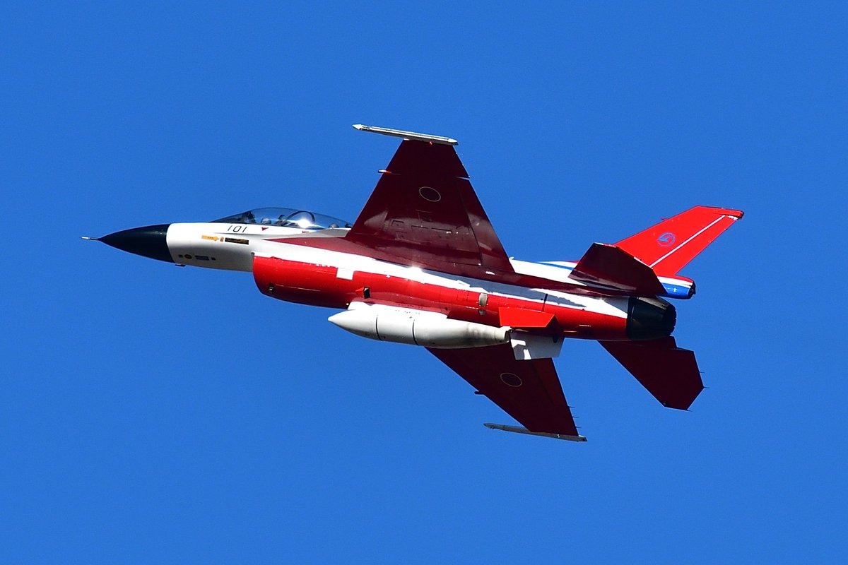 issandropatrese's tweet photo. #岐阜基地 
#F2B #101号機 #F2A #502号機 #JAQ1 #AAM3 https://t.co/gOPlvwLrac