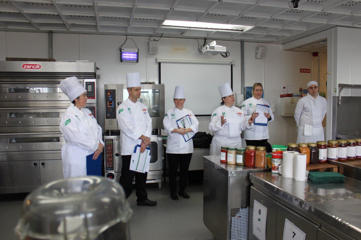 HAmarketingPR's tweet photo. A busy day so far in @WeAreTUDublin for @Knorr Student Chef of the Year with @UnileverUKI 
Students have prepped, now it’s time for the cook off! 👩🏼‍🍳 👨🏼‍🍳 https://t.co/2FZQyu2sQ0