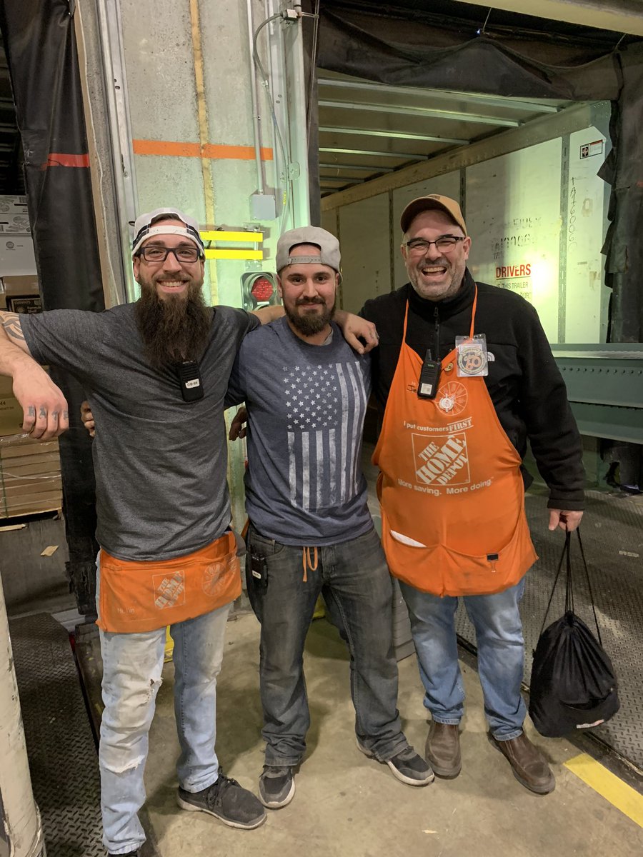 UretaLuis tweet media