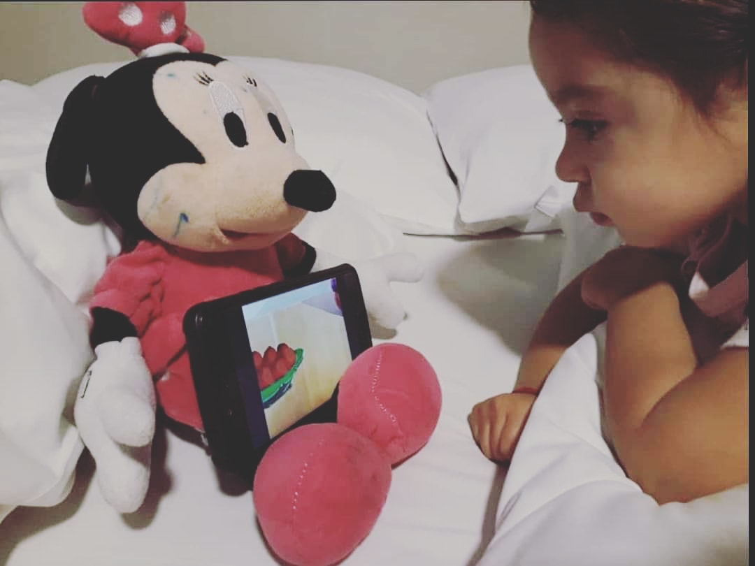 LautaroNecesita's tweet photo. Ayer ISABELLA recibió su primer dosis de la TERAPIA DE REEMPLAZO ENZIMATICO PARA MLD en Porto Alegre
Pasó una noche tranquila con un poquito de fiebre pero era lo esperado
Seguimos todos juntos pensando en vos
#PorUnMundoSinLeucodistrofias #Leucodistrofia #TeDamosPelea
#CureMld https://t.co/VpNjCC3h97