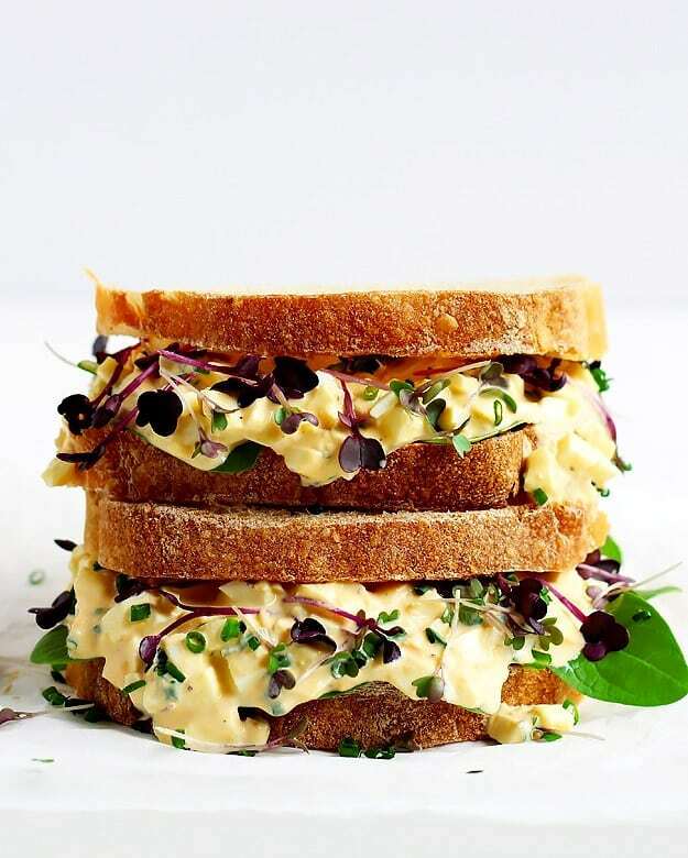 lilviennablog's tweet photo. Remember this baby? This is my favorite egg salad sandwich. Everrrr. It is rich and creamy (all without mayo) with fresh spinach &amp; micro greens.

Recipe on the blog (direct link in bio):
In English: https://t.co/ElENv3LuOX 
In German: https://ift.… https://t.co/4lwfw4FU0H https://t.co/sAw93v9MZh