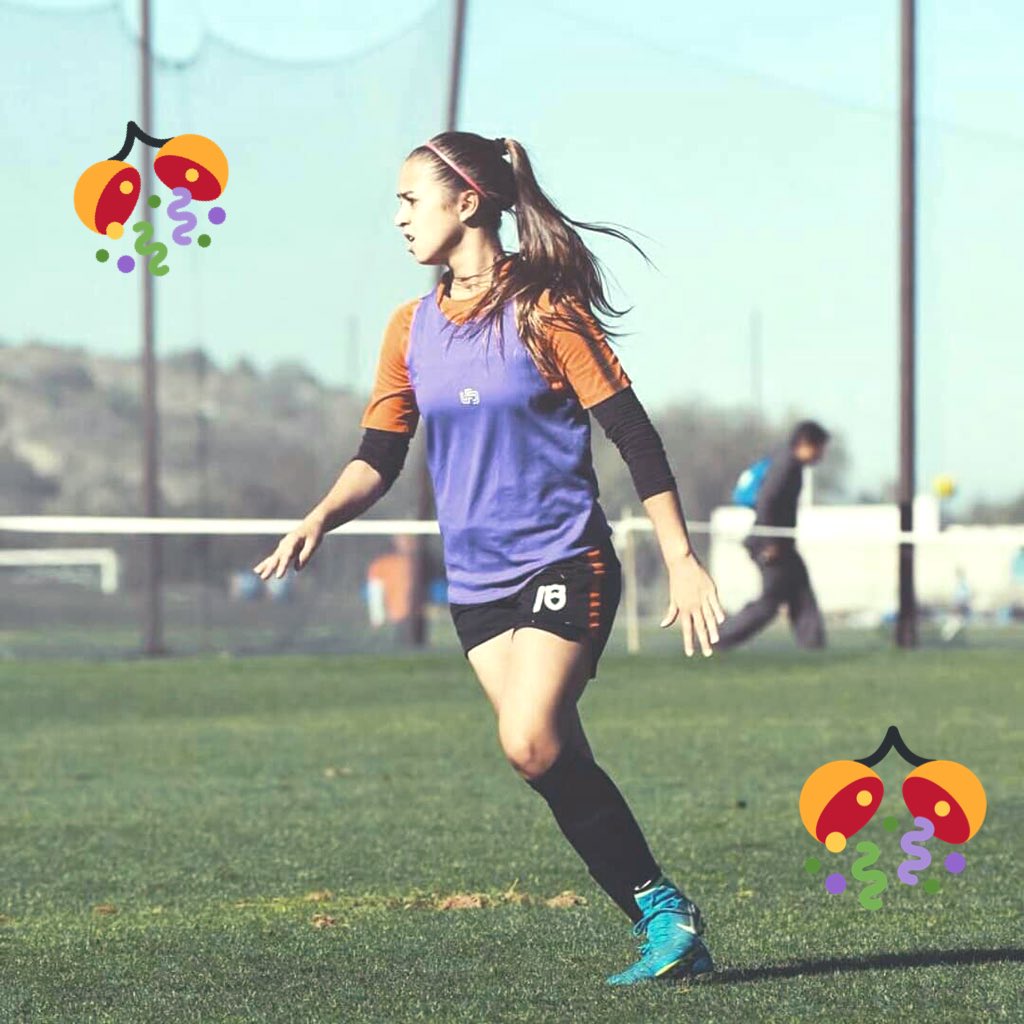 JosephPerezR7's tweet photo. Happy birthday!! 🙌🏻🎉🎉🎂🍰💐 ala mas bella @NaileaVidrio que la pases muy bien guerita!!! 💙abrazotes!! Muchas bendiciones! ✨ sos una crack!!! La mejor para mi! 😍🤤🤤💪🏻 #NV18 https://t.co/FtW9QVIPMm