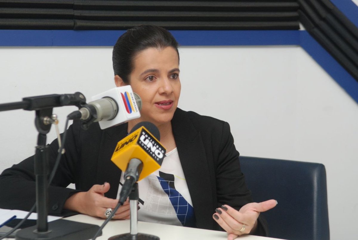 En relación al accionar de la <a href="/PoliciaEcuador/">Policía Ecuador</a>, la ministra <a href="/mariapaularomo/">María Paula Romo</a> enfatizó que la gran tarea de los uniformados es desestructurar organizaciones criminales. "En ciudades donde hay orden y reglamentos es más fácil el trabajo de los servidores policiales", resaltó.