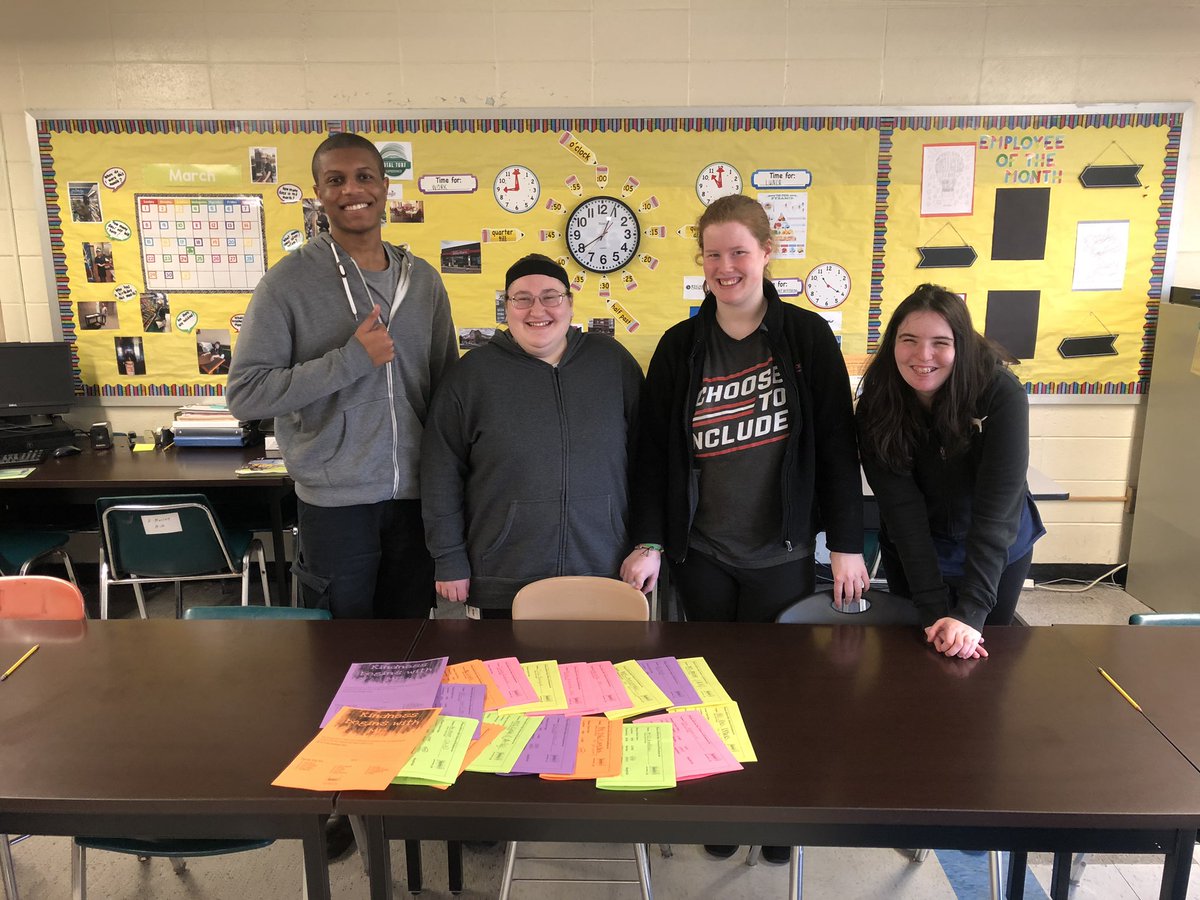 Mrs_AMolloy's tweet photo. Raising the #twptrophyhigh for my students who took the time to spread tons of kindness early this morning... always find time to be kind!!! #weekofkindness #twppride https://t.co/0qvcm6fF1V