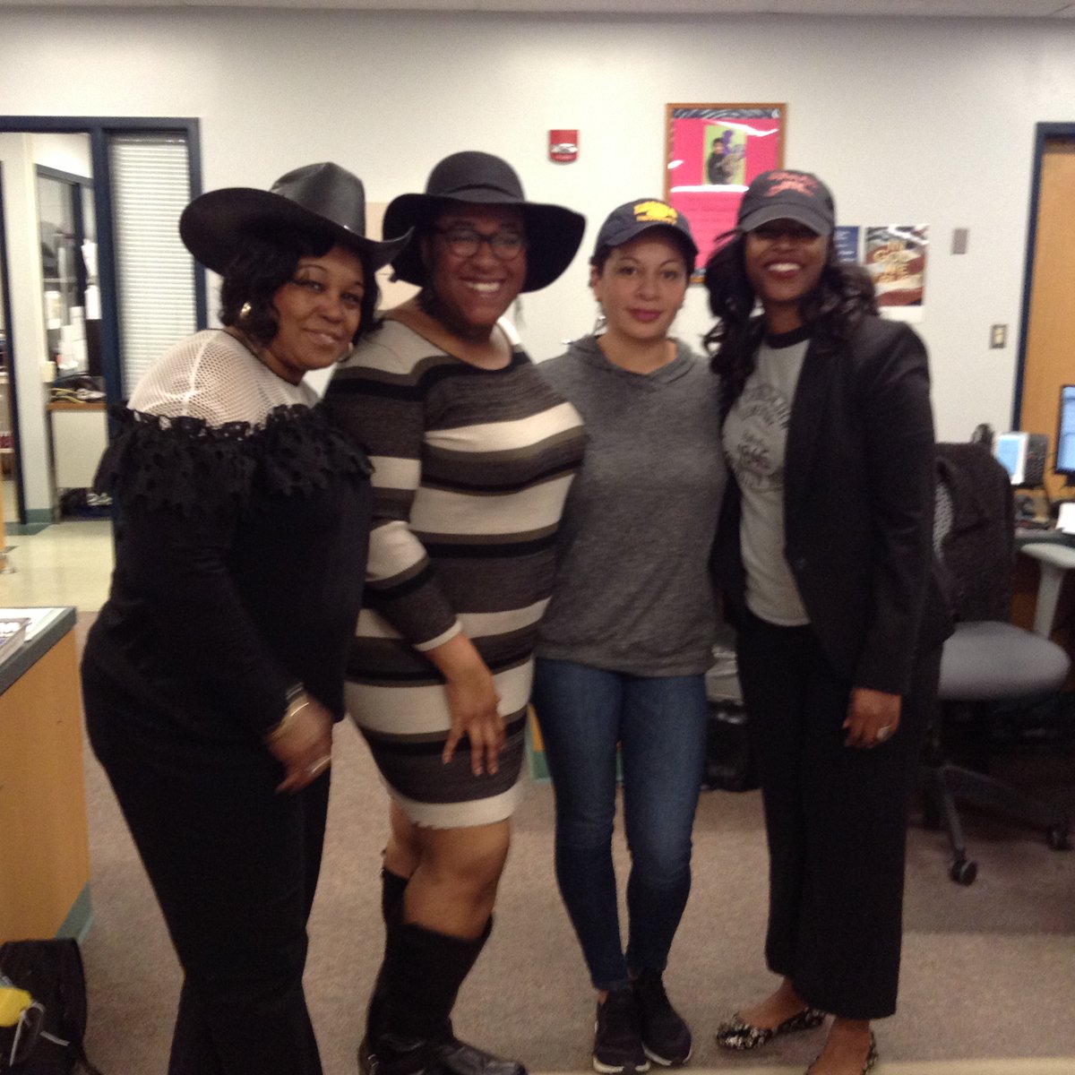 APSDrew's tweet photo. Spirit Week continues @APSDrew @APSVirginia @DrewPTA @GravesKimberley @APTracyG and today we're rockin' our hats #trechic #spiritweek #apsisawesome https://t.co/nUAkPQAeHM