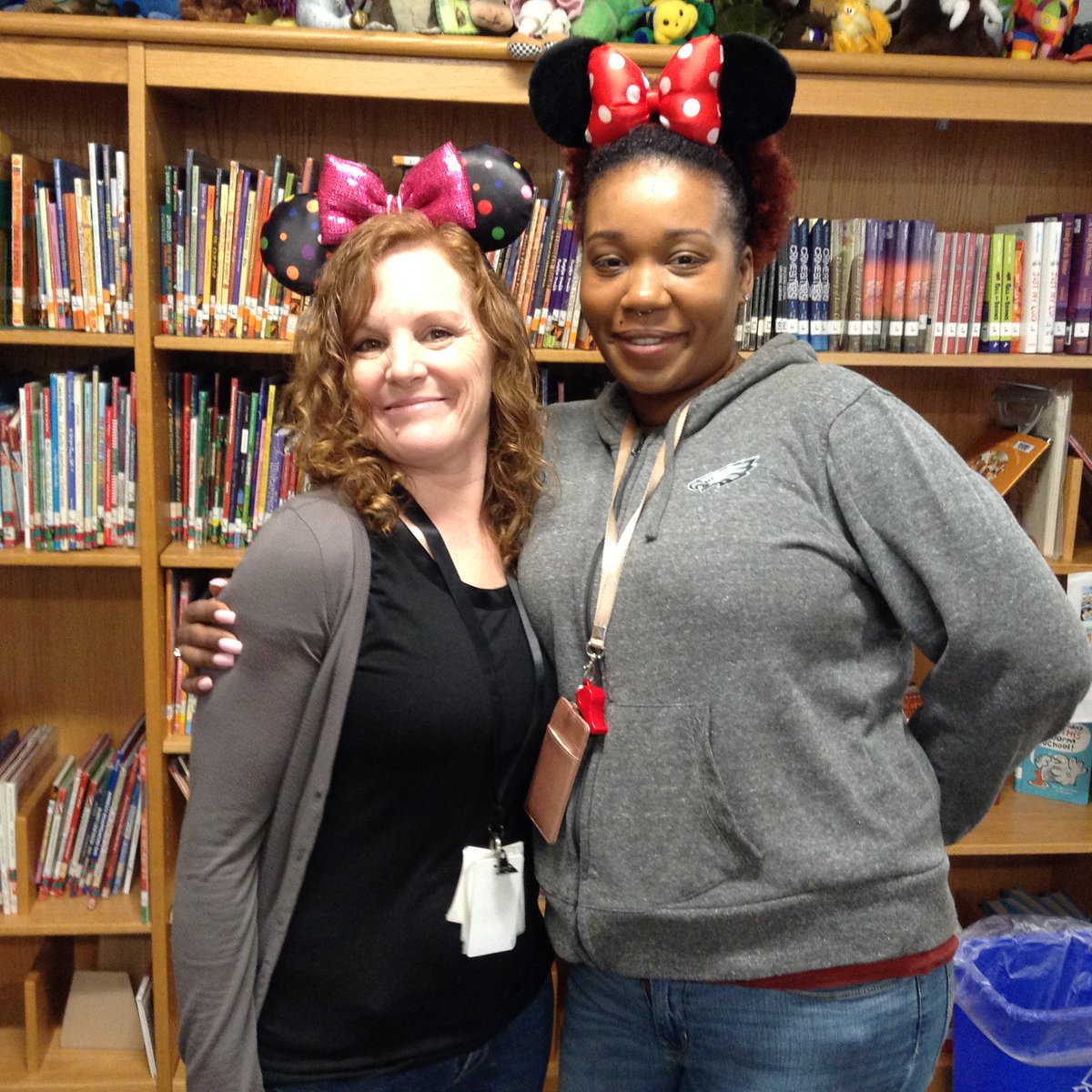 APSDrew's tweet photo. Spirit Week continues @APSDrew @APSVirginia @DrewPTA @GravesKimberley @APTracyG and today we're rockin' our hats #trechic #spiritweek #apsisawesome https://t.co/nUAkPQAeHM