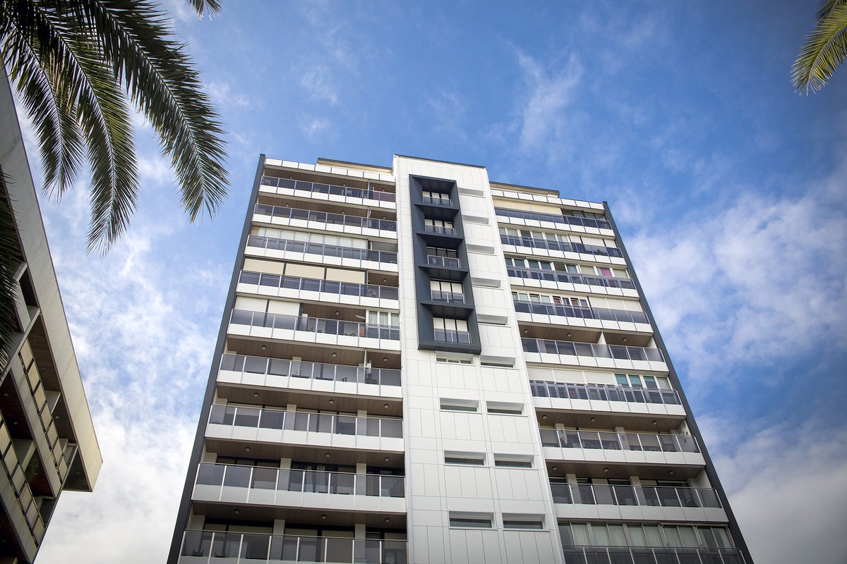 criplast_sl's tweet photo. Torre Euromar-Zarautz (Gipuzkoa)-Arkilibe
#rehabilitacion #fachadaventilada #panel #fenolico #fundermax #maxexterior #hpl #arquitectura #fachadas #arquitecturamoderna #architecture #building #design #madera #construccion #architecturephotography #façade #phenolic #wood #cladding https://t.co/s4YCtCy64f